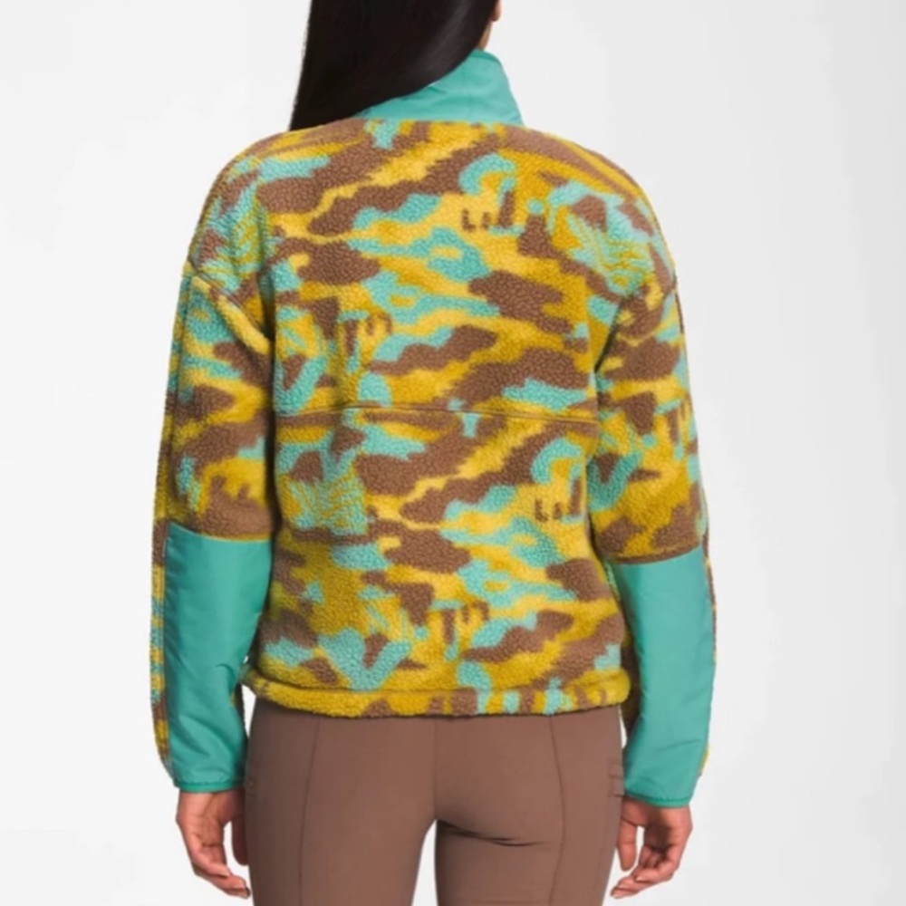 * | The North Face | Women's Cragmont 1/4 Snap Fleece Pullover. Size S. - Picture 2 of 6